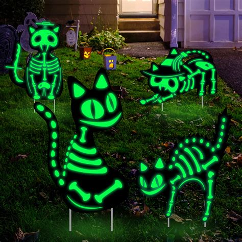 glow in the dark halloween decorations